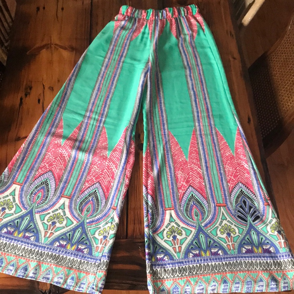 Wide leg printed pants